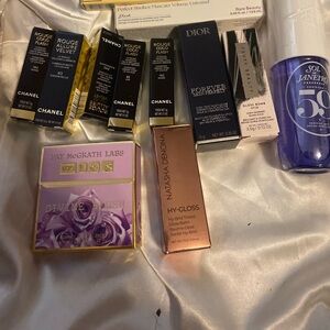 CHANEL Rouge Allure Velvet Lipstick Collection